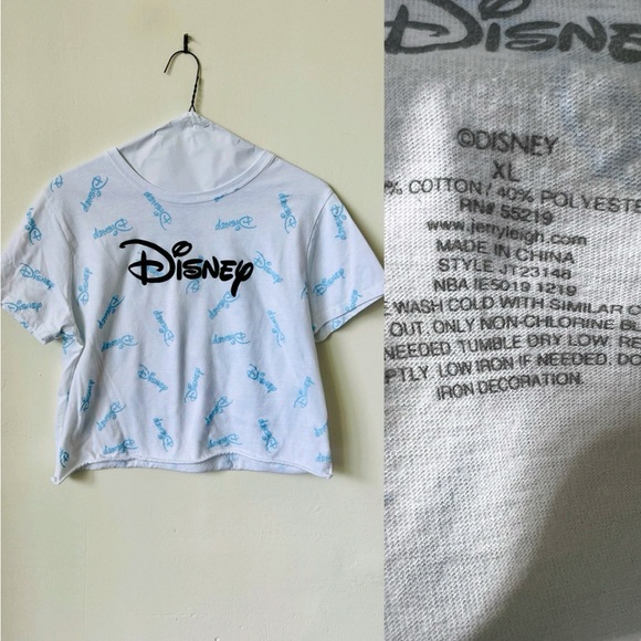 DISNEY Logo Crewneck Cropped T Shirt Size XL - Picture 1 of 6